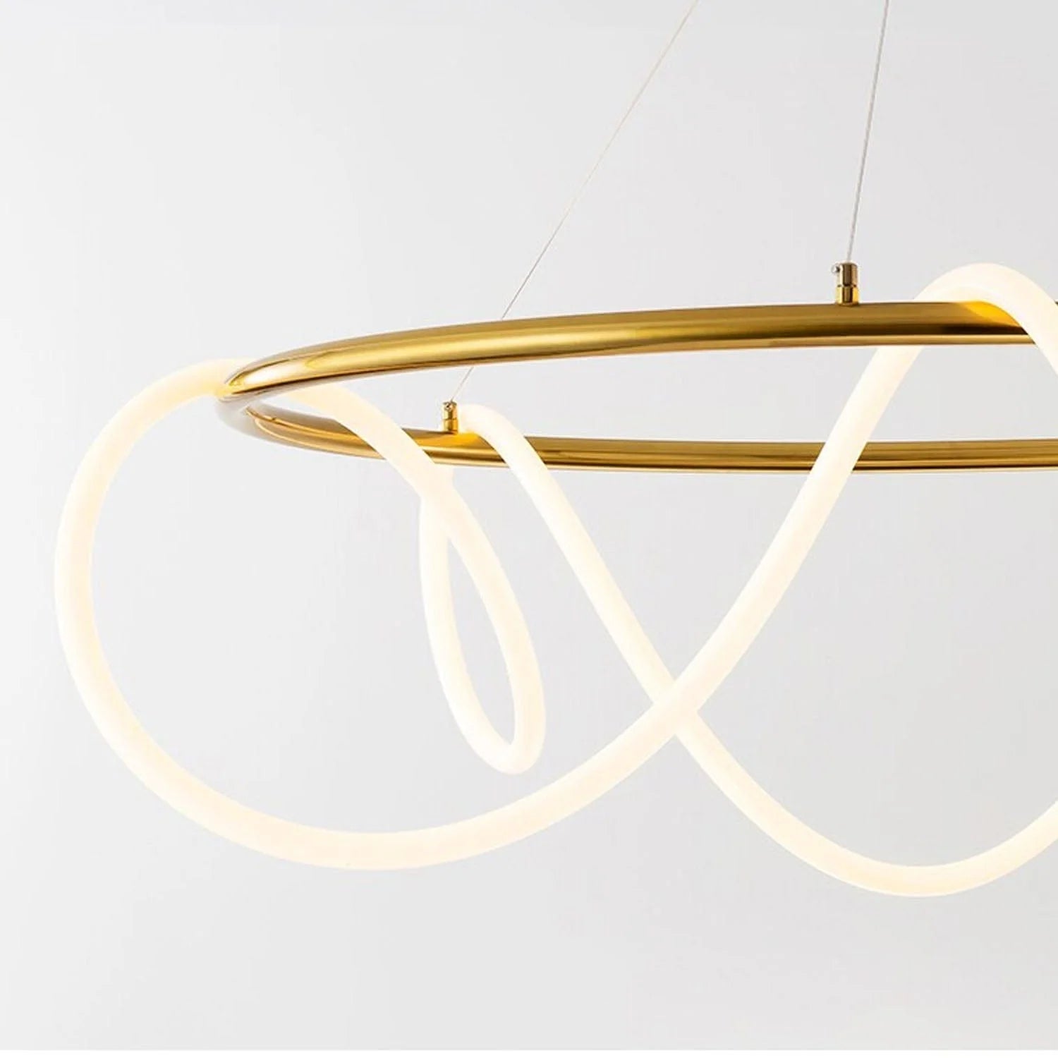 Elara Pendant Light