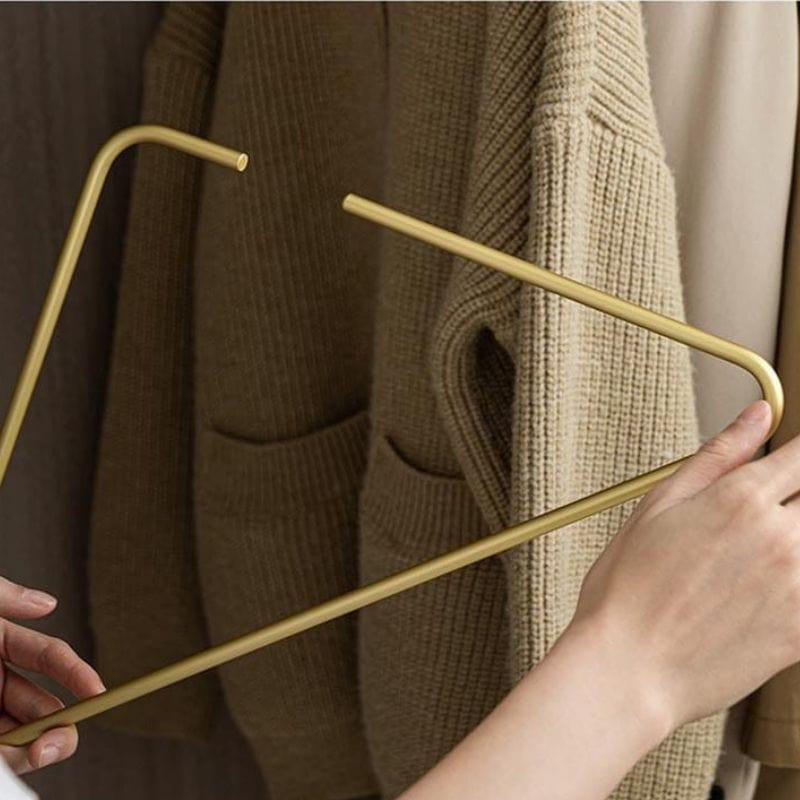 Arwen Triangle Hangers